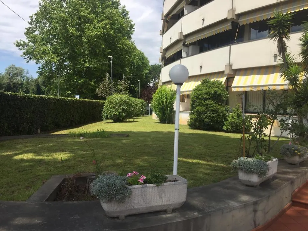 Residence Leopardi Marina di Pietrasanta