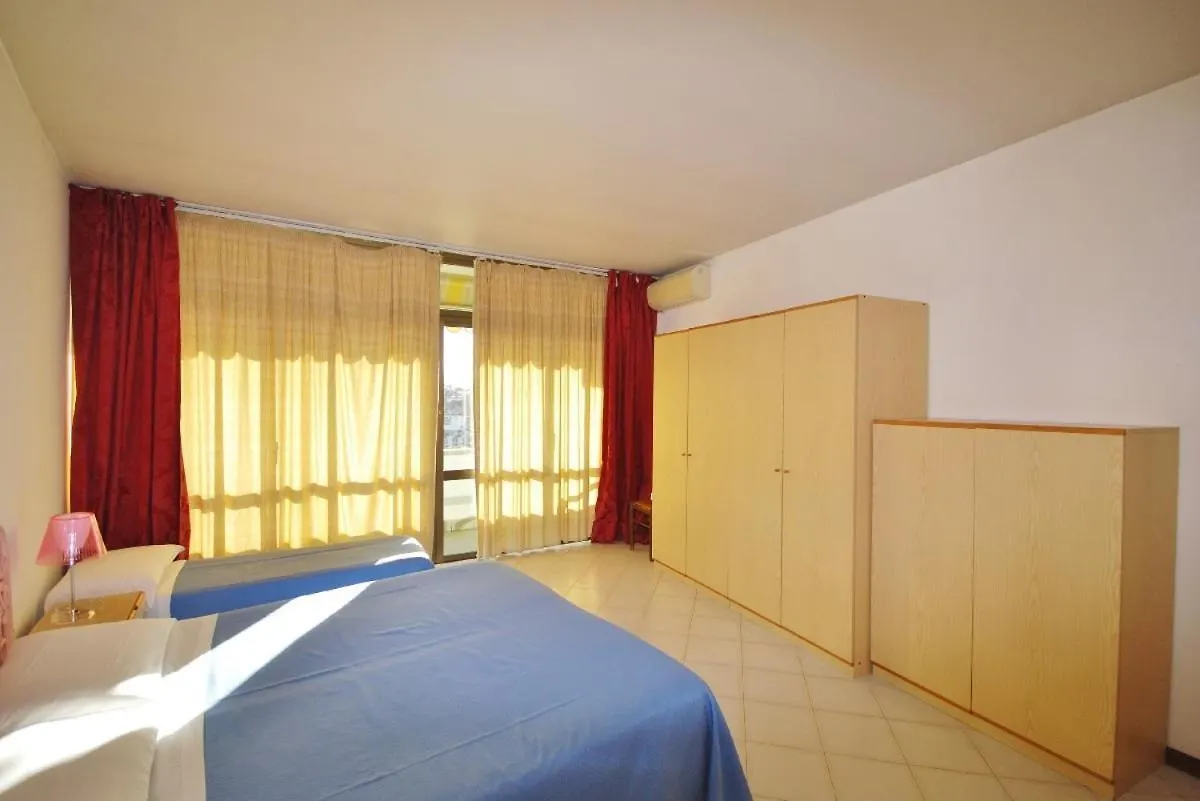 Residence Leopardi Marina di Pietrasanta 0*,
